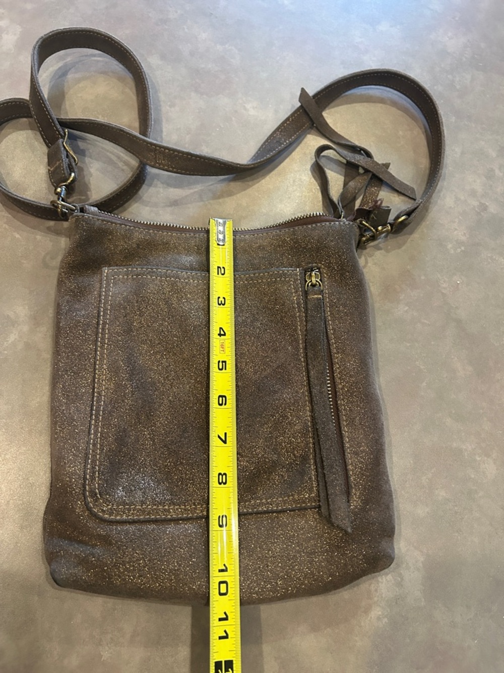 Overland Sonoma Shimmer Leather Crossbody Bag
Style # 62822 - Picture 4 of 5